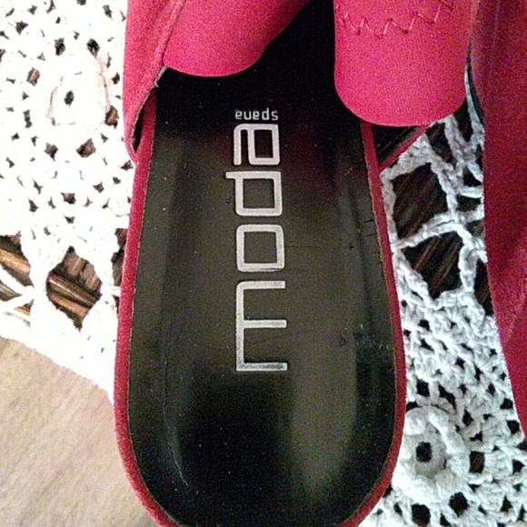 Red suede heels - Picture 4 of 4